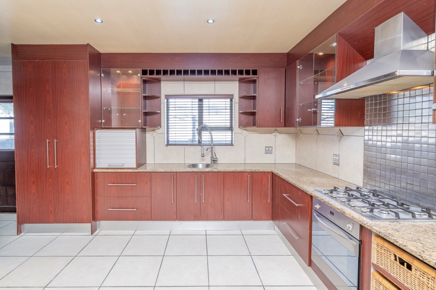 4 Bedroom Property for Sale in Sonkring Western Cape